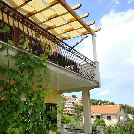 Neda Apartament